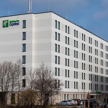 Holiday Inn Express - Munich North By Ihg Экстерьер фото