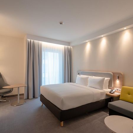 Holiday Inn Express - Munich North By Ihg Экстерьер фото