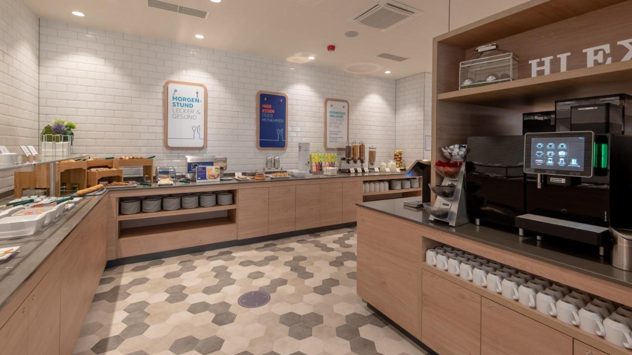 Holiday Inn Express - Munich North By Ihg Экстерьер фото