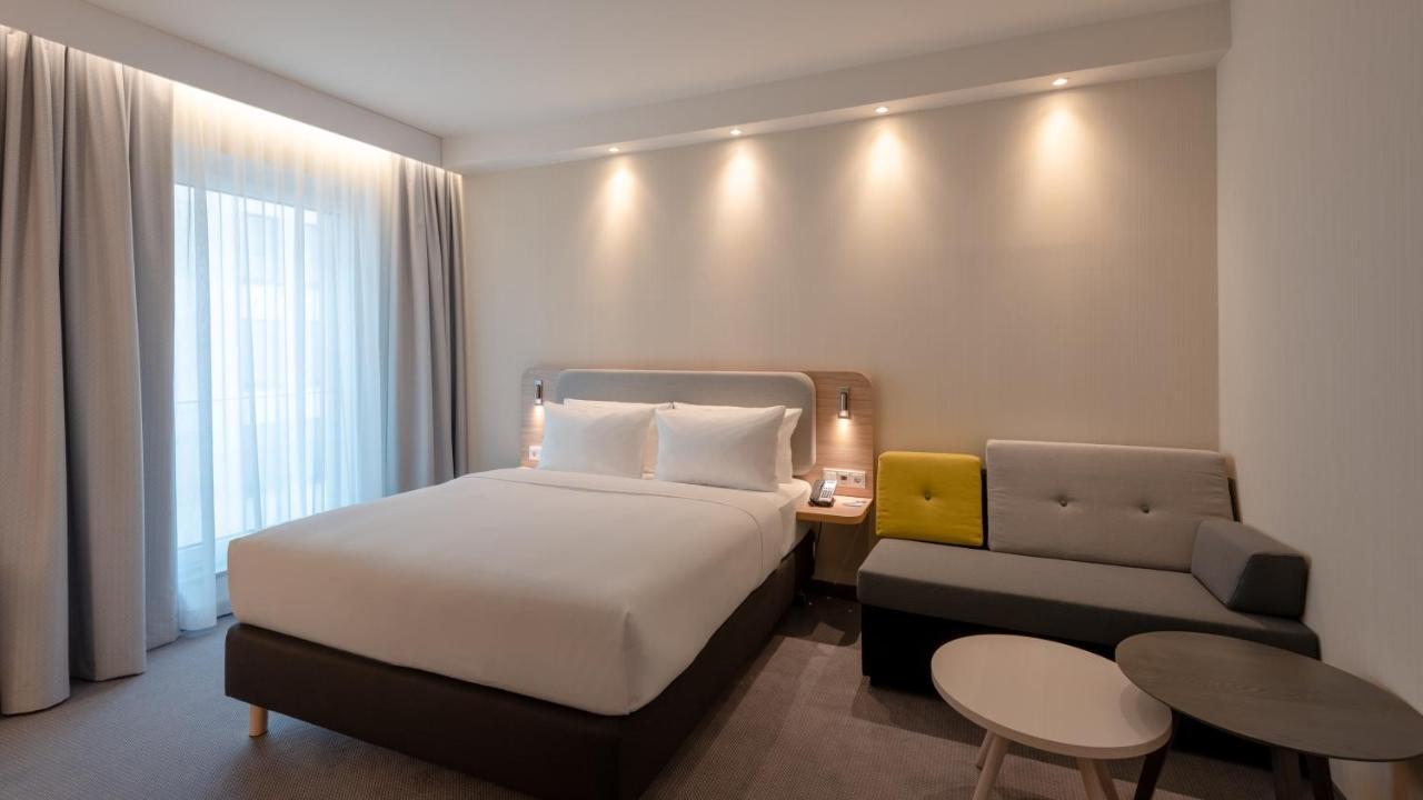 Holiday Inn Express - Munich North By Ihg Экстерьер фото